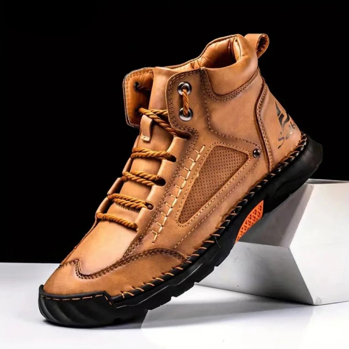 Comfortable and Stylish Boots for Men - Barefoot Shoes - Wild Eye Vision