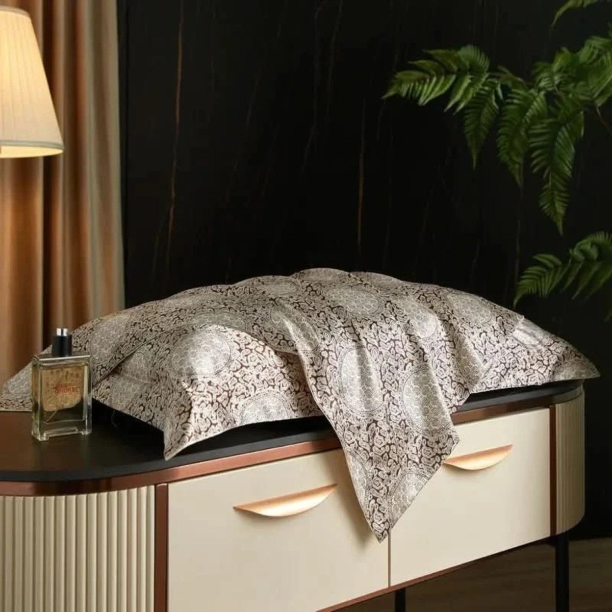 Mulberry Silk Pillowcase for Luxurious Sleep - Silk Pillowcase - Wild Eye Vision