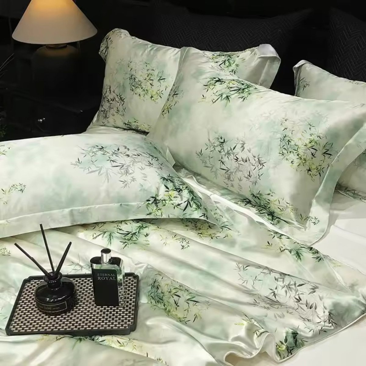 Mulberry Silk Pillowcase for Luxurious Sleep - Silk Pillowcase - Wild Eye Vision