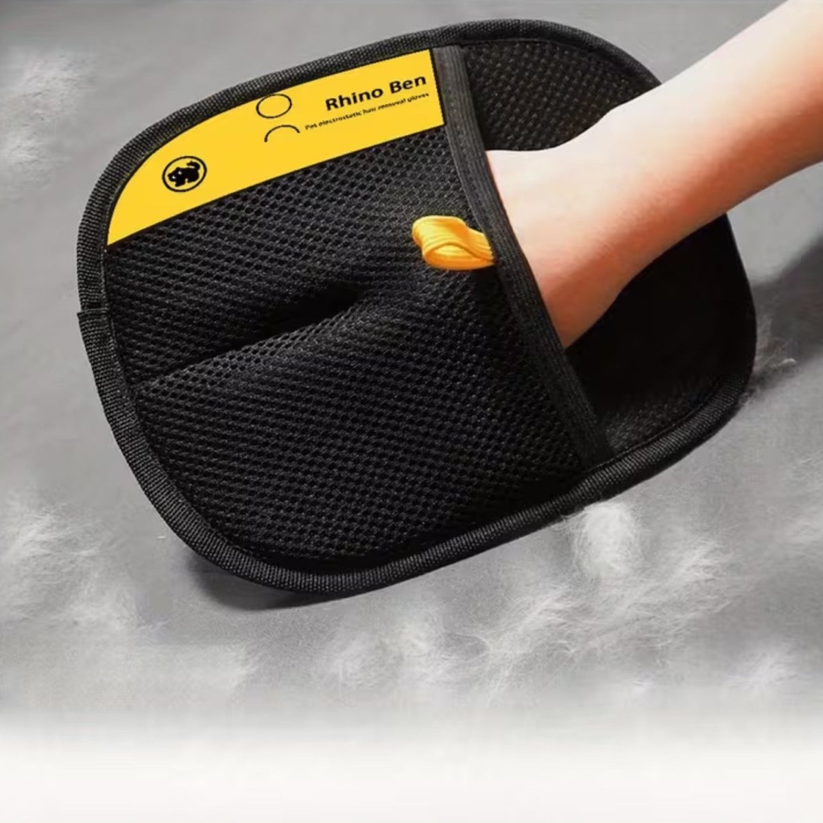 Pet Hair - Removing Gloves for Efficient Grooming - Pet Hair - Removing Gloves - Wild Eye Vision