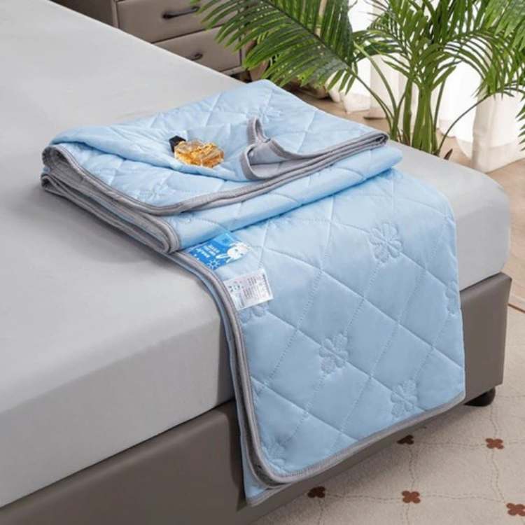 Summer Breeze Cooling Blanket - Cooling Blanket - Wild Eye Vision