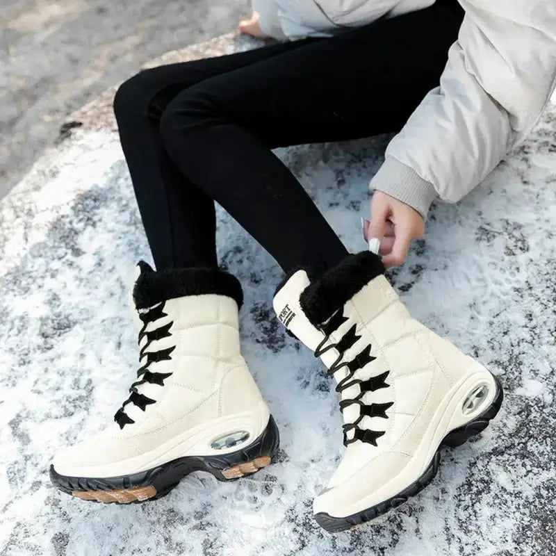 Fleece-Lined Snow Boots for Women