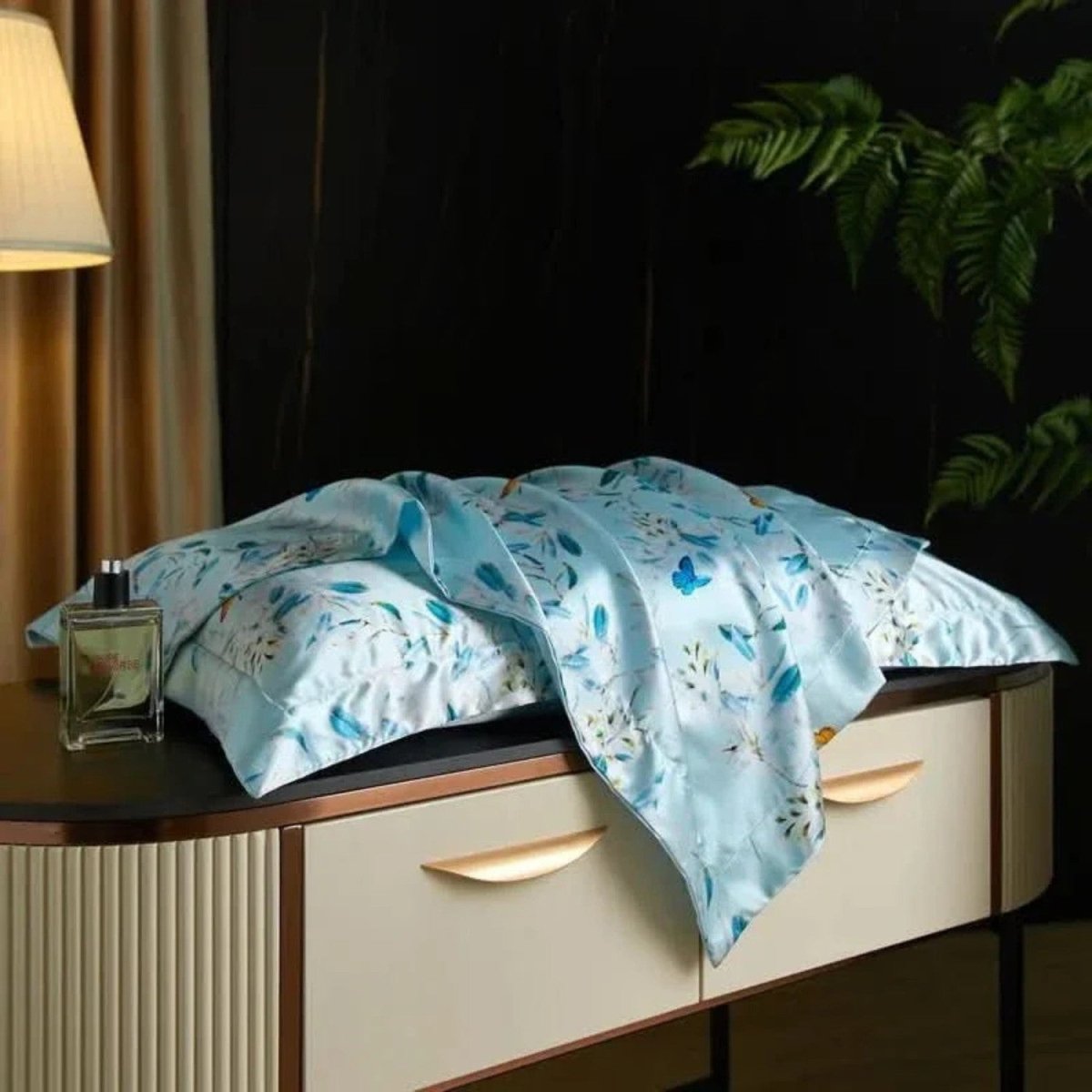Mulberry Silk Pillowcase for Luxurious Sleep - Silk Pillowcase - Wild Eye Vision